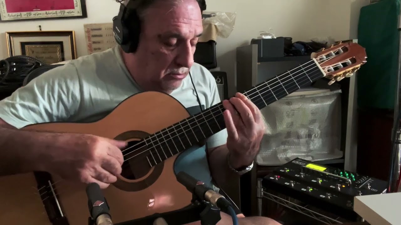 Beppe Capozza - "A fala do luar" (2022) auf YouTube ansehen Beppe Capozza - "A fala do luar" (2022) auf YouTube ansehen