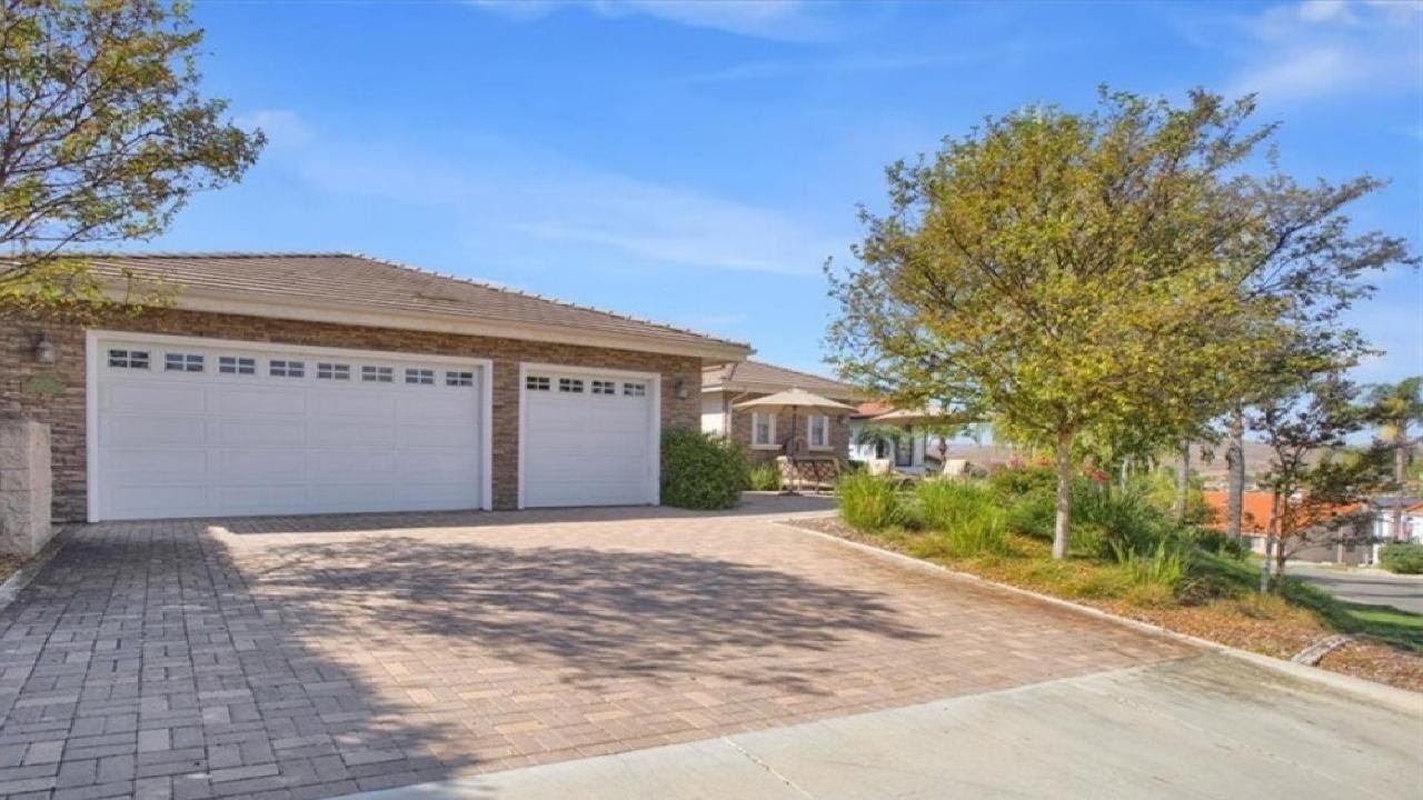 22451 Loch Lomond Drive, Canyon Lake, CA Presented by Justin Bevins.