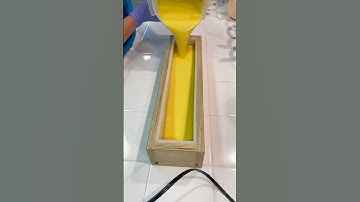 Soap Making and Cutting Short (Fall Preview) #howto #diy #howtomake