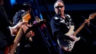 Jimmie Vaughan, John Mayer, Doyle Bramhall & Gary Clark Jr.  'Pride and Joy' | 2015 Induction