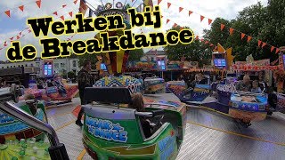 WERKEN OP DE KERMIS: Attractie Breakdance.