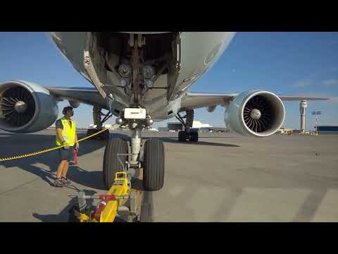 როგორ ჩავრთოთ თვითმფრინავის ძრავი  Boeing 777 200LR Push back and Engine Start