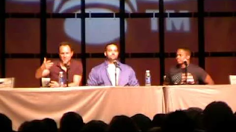 Phoenix comicon panel David Yost Austin St. John Walter Jones 1/7