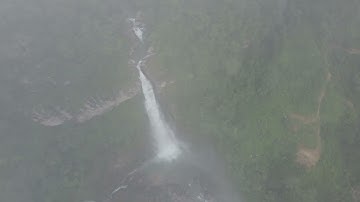 Thác Háng Đề Chơ Trạm Tấu Yên Bái