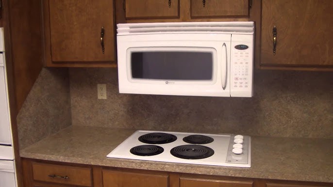 Clearance between gas stove top and microwave above