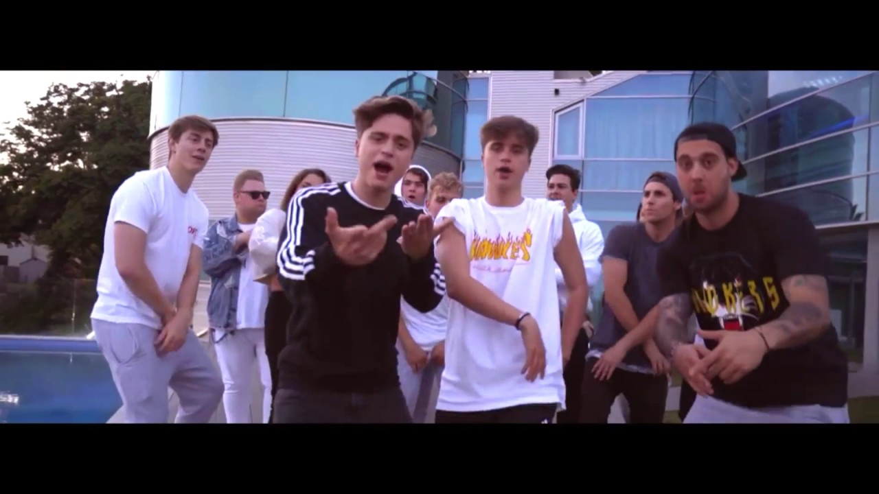 Its everyday bro (Screaming girl version)