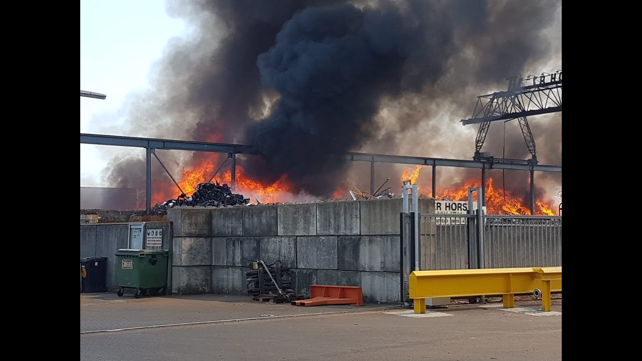 Zeer grote brand bij afvalverwerking Ter Horst in Varsseveld