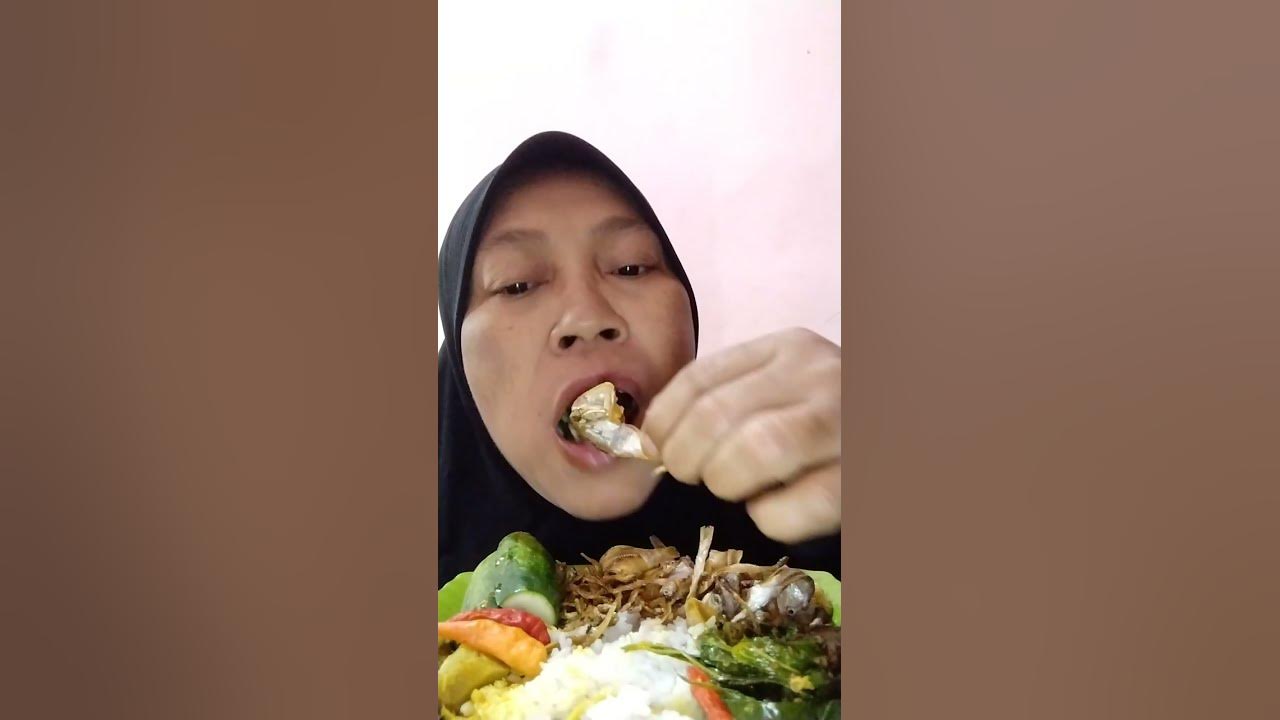 mukbang sayur daun singkong,sayur tewel ikan asin. #makan #cover #food mukbang sayur daun singkong,sayur tewel ikan asin. #makan #cover #food