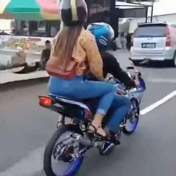 Tuku gelaang neng pasar baru...pacar menghilang cari yang baru😉