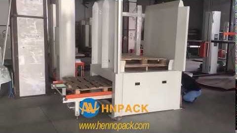 Hennopack empty pallet stacker dispemser machine