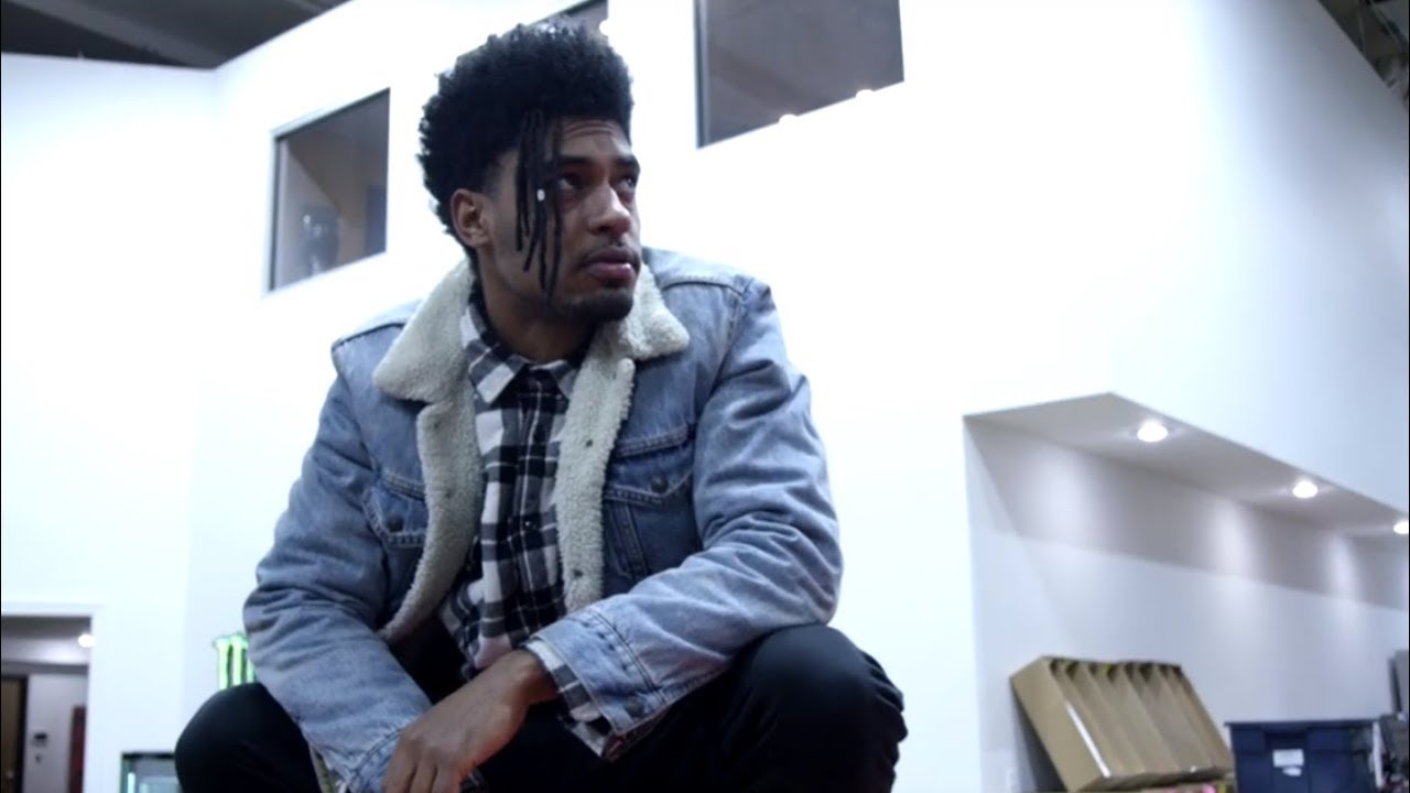 ミュージシャン M MAEZ301 SIGNS TO STRANGE MUSIC INC - YouTube