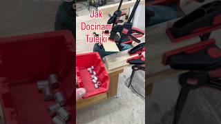 Docinam aluminiowe tulejki wyrzynarką. #dregal #stolarz #stolarnia #współpraca #tips
