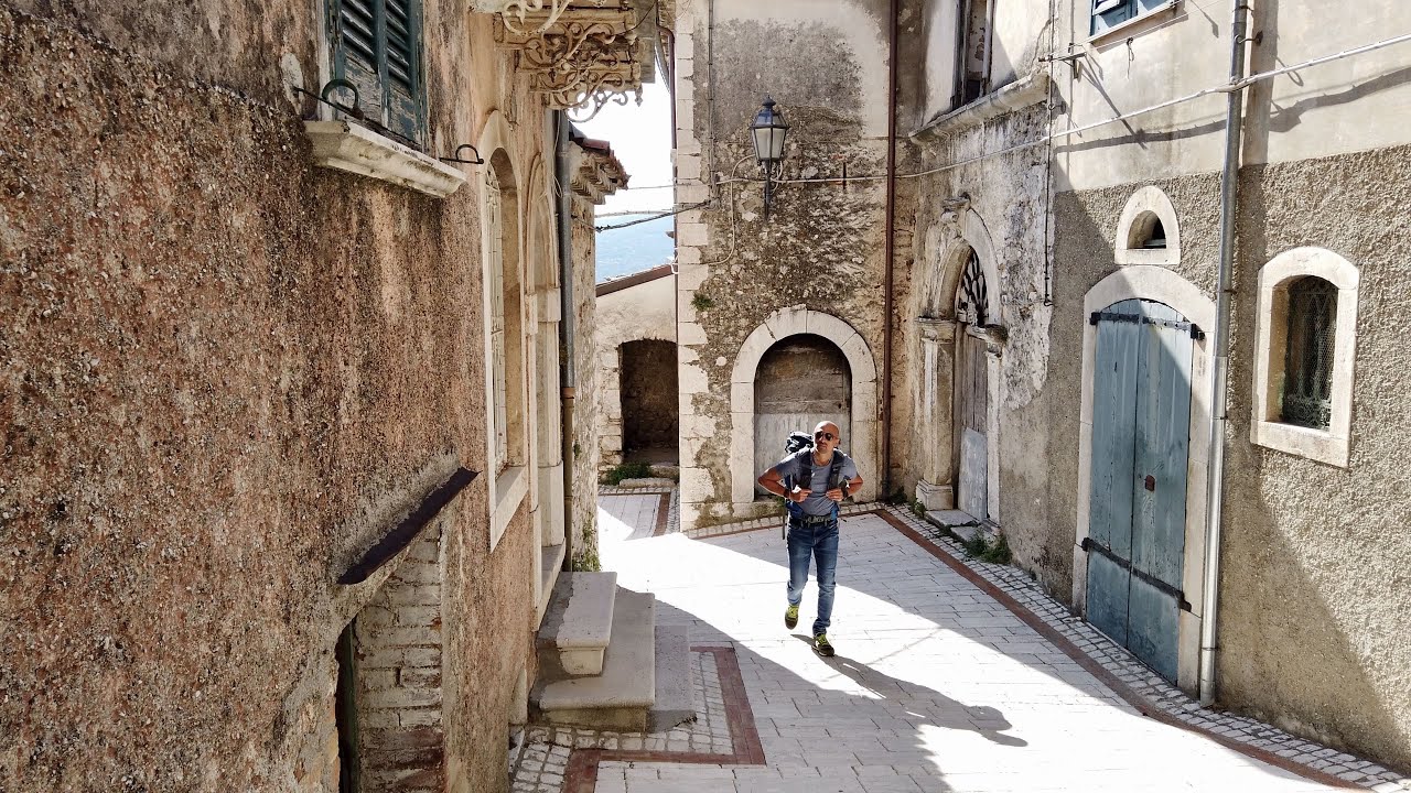 CAMPOCHIARO - MOLISE - VIAGGIA CON WALLACE