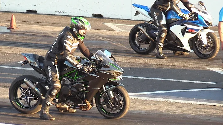 GSXR Suzuki vs H2 Kawasaki Ninja - drag racing
