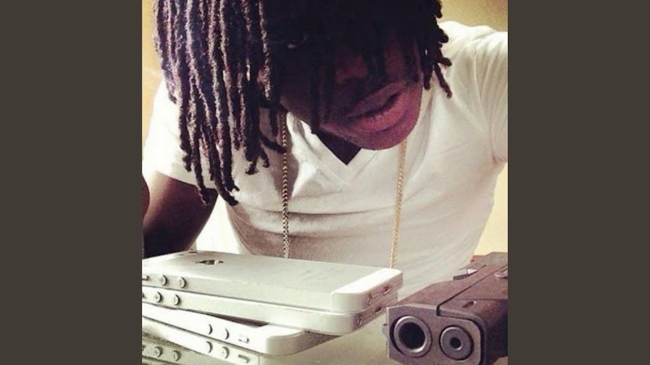 alien x (feat. lunars! & ZyHunxho)