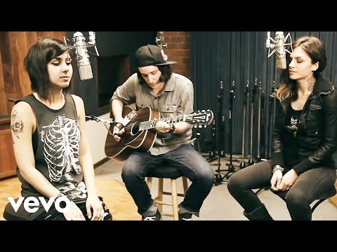 Krewella - Alive (Versi Acoustic) MP3