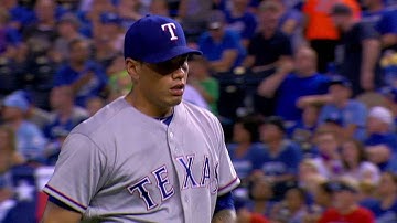 TEX@KC: Andrus begins the inning-ending double play