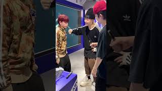 POP-UPに来てテンションup-up🙂 #andTEAM #NICHOLAS #YUMA #HARUA #TAKI