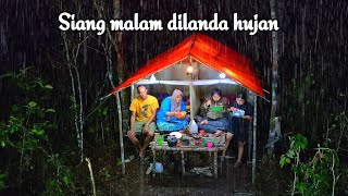 Camping hujan deras|| Diguyur hujan deras Siang dan malam, Bertahan di shalter sampai pagi.