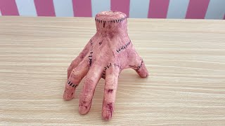 WEDNESDAY CAKE HAND.