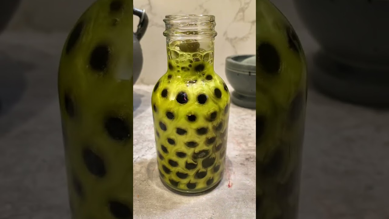 Making my Acromantula Eggs decorative potion! 