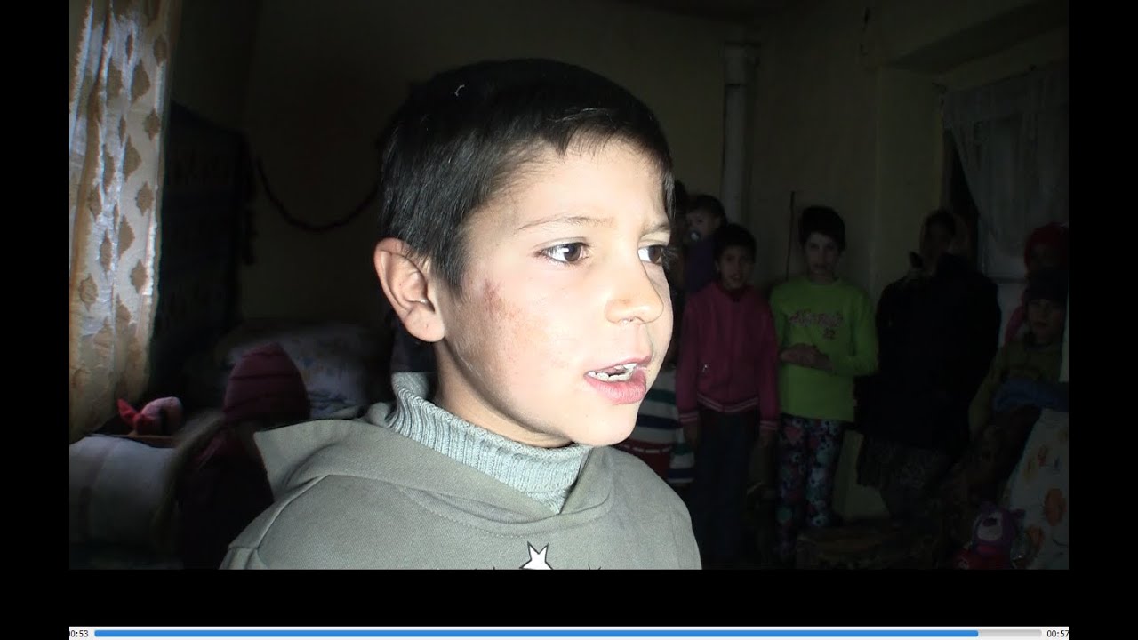 tata imi cumpara baterii la radio ca sa ascult emisiunea Piti Show radio online