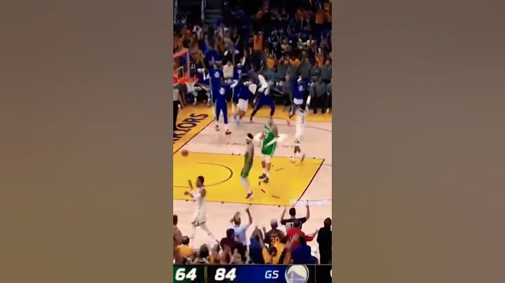 Stephen Curry Goes crazy As Jordan Poole insane Half-Court shot🔥🔥