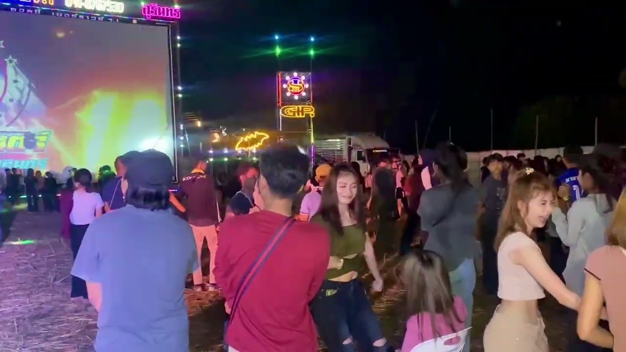 หนังกลางแปลงหรือผับกันแน่  ไอเอส ภาพยนตร์ โทร 0818767530