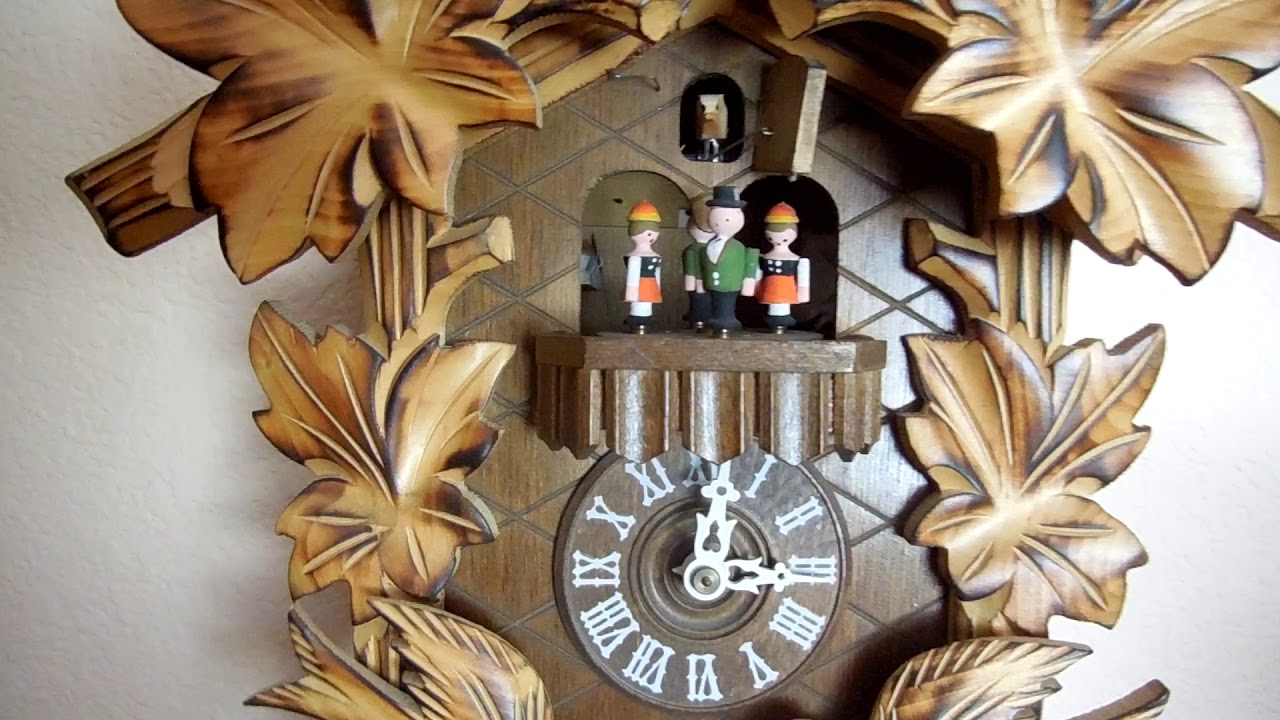 Black Forest Cuckoo Clock Animated Edelweiss A Schneider Sohne YouTube