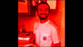 Uğur Islak Kek Yicen Mi Ear