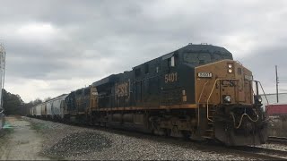 CSX #5401 and #2774 pushing and dropping off mixed freight