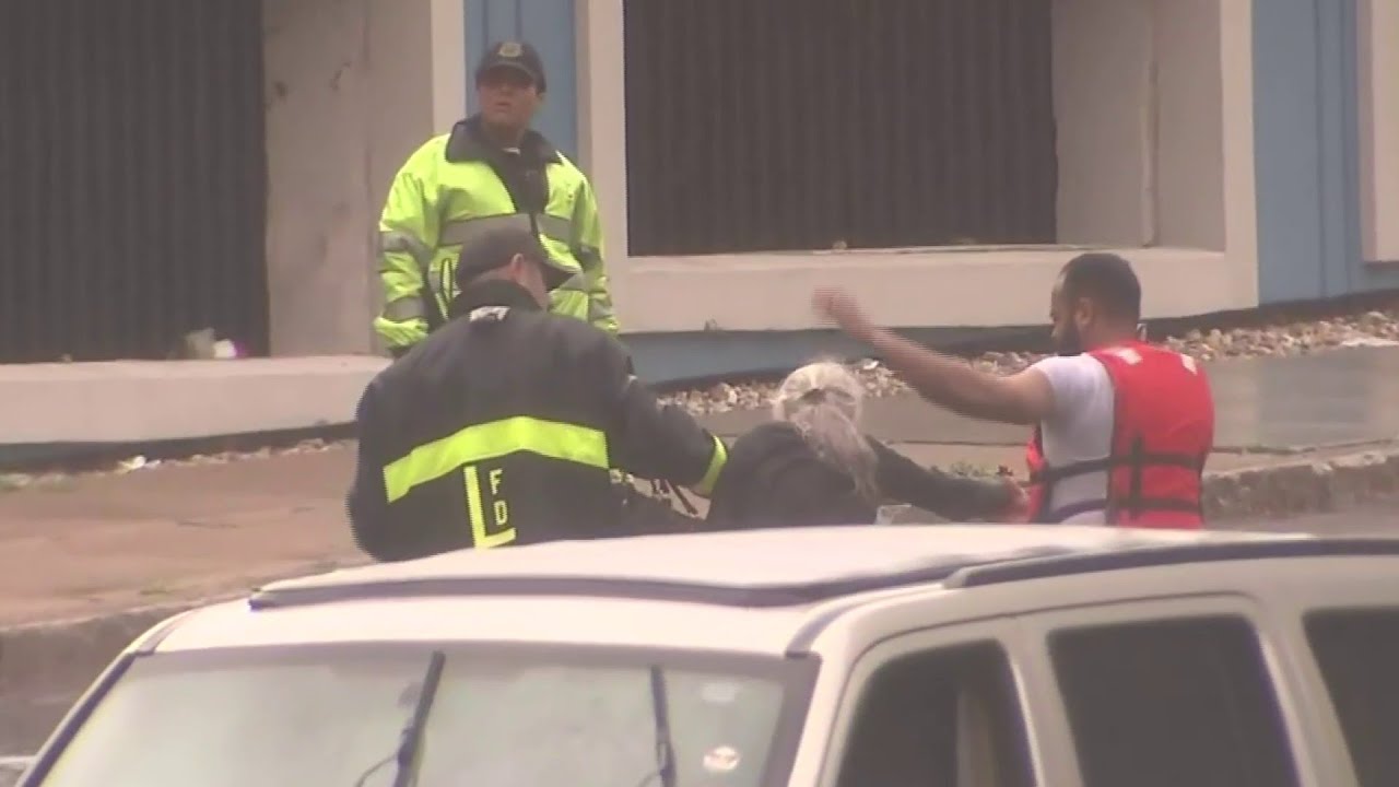 At least 2 dead after powerful storms - YouTube