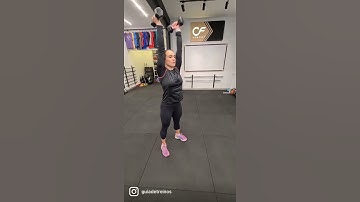 Rosca Martelo com Agachamento + Desenvolvimento - Guia de Treinos por Bea e Cazula