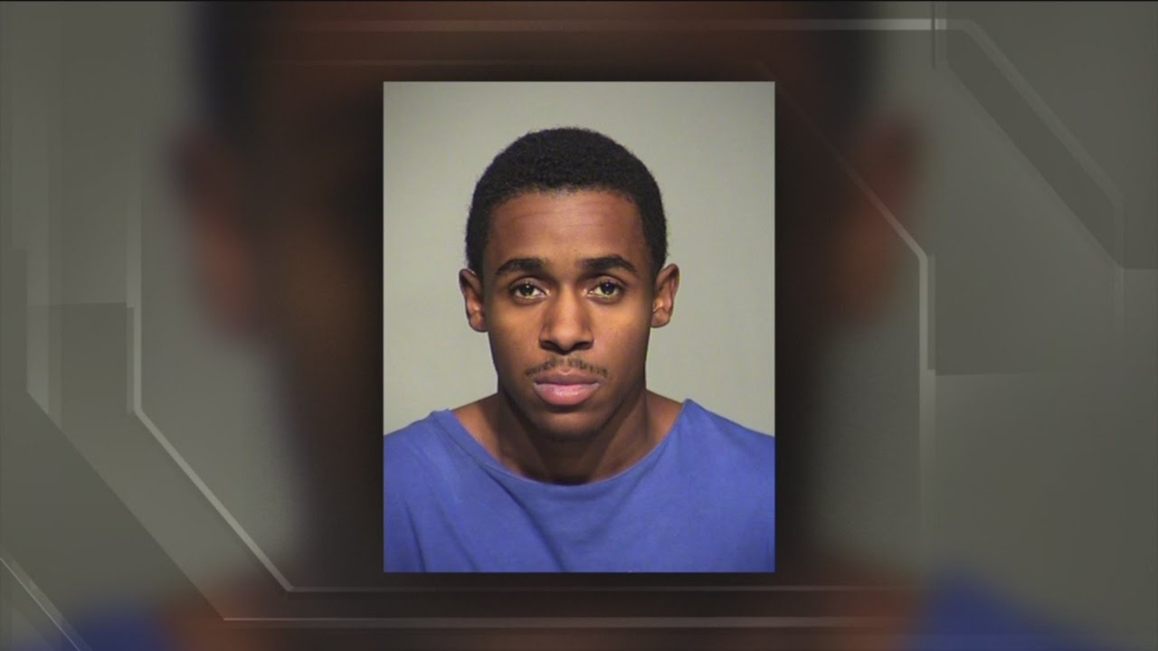FBI searching for man wanted in several armed robberies - YouTube