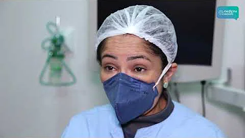 Como é a dor de diverticulite?