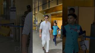 Celebrity Vicky Kaushal’s Desi KURTA-PAJAMA Look Has Us All Saying Tauba Tauba😍#shorts #bollywood Wealth