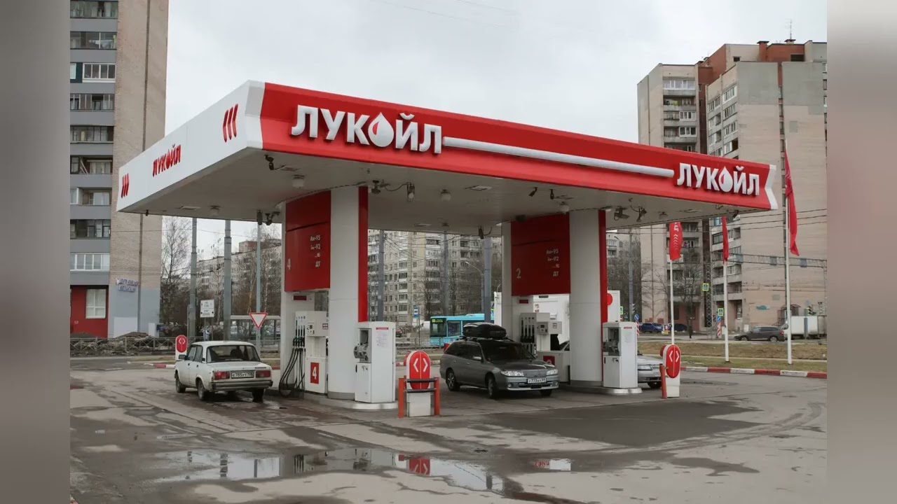 Russia's Fuel Crisis Deepens: Crimea Gas Stations Shut Down