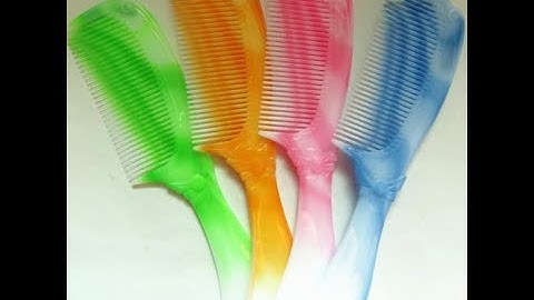 Powerjet Double Color Injection Molding Machine CM200S6 for Mixed Color Comb in 8 cavities