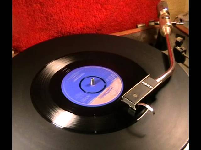 YouTube पर Al Saxon - 'Heart Of Stone' - 1959 45rpm देखें