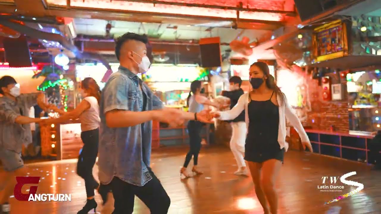 핸슨(맘보이싸보르) y 빵래(SSC) Seoul Salsa Night & 맘보라운지 At 강턴