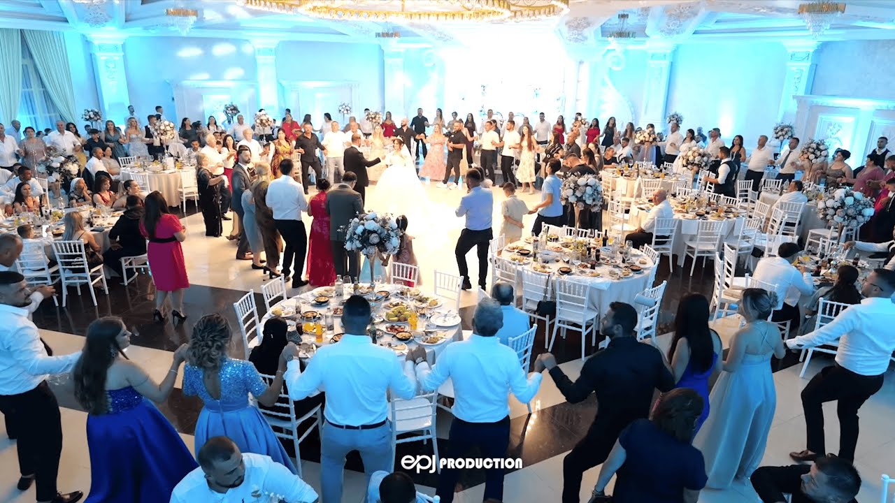 Xhaxhallaret e dhendrit ne valle bashke me 300 dasmore - Atmosfere Spektakolare