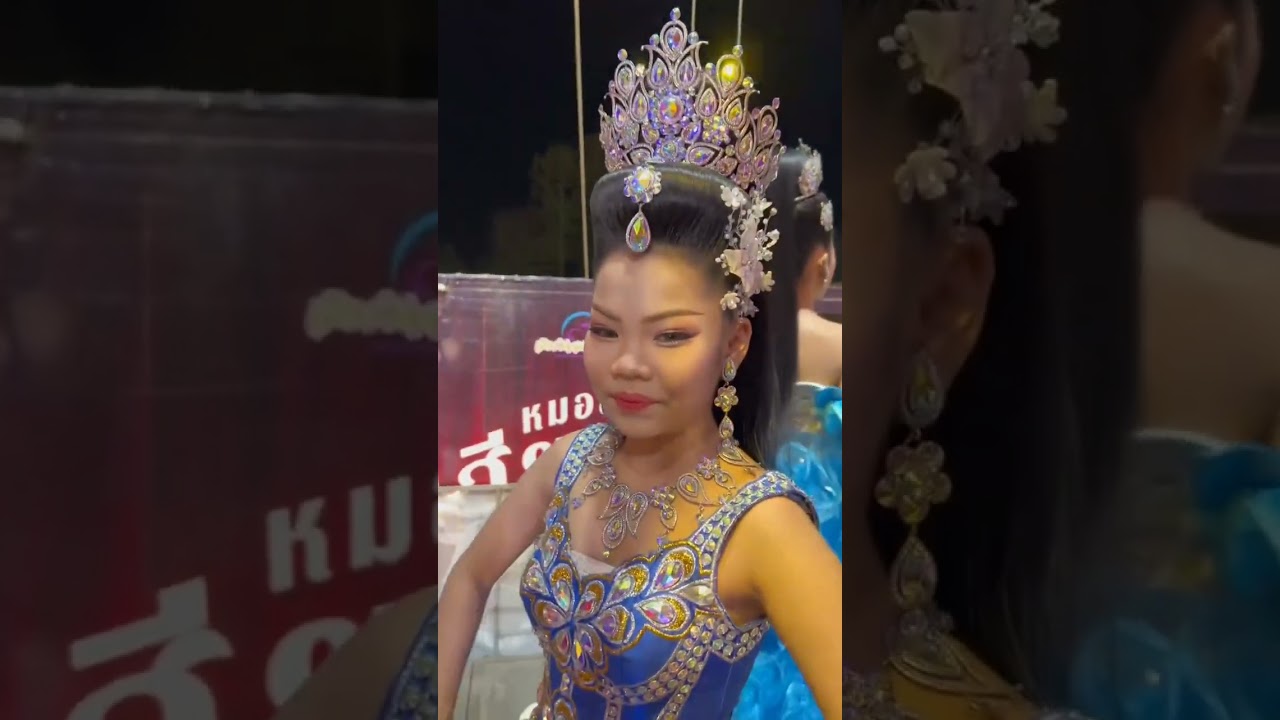 ฉากแรกมาแล้ววว😍😍แม่ย่ารับบ่ได้ลูกสะใภ้เป็นกระเทย👏🏻👏🏻👏🏻#นกพงศกร#หมอลำเสียงวิหค