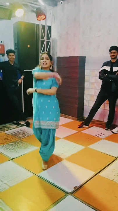 faujan tera fauji rakhe tanne full moj me | Ritika Chaudhary dance | wedding  dance  |