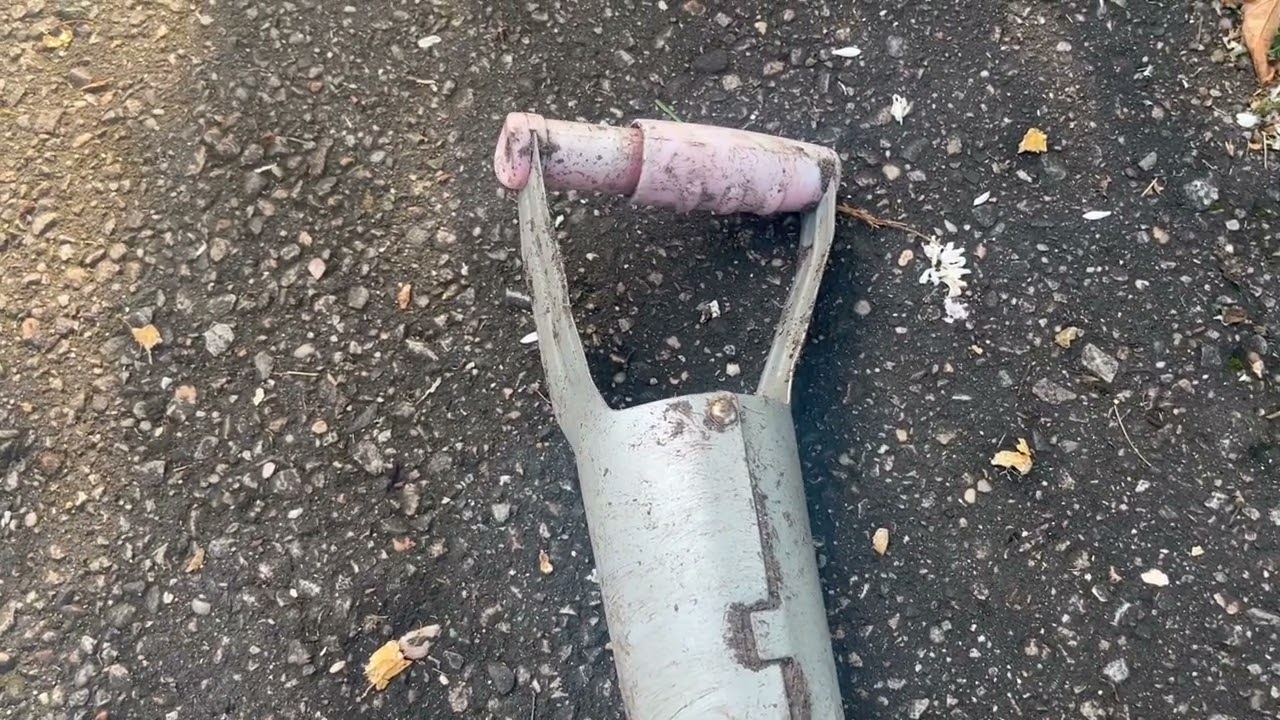 Honest Review of FLORA GUARD Bulb Planter with Depth Mark