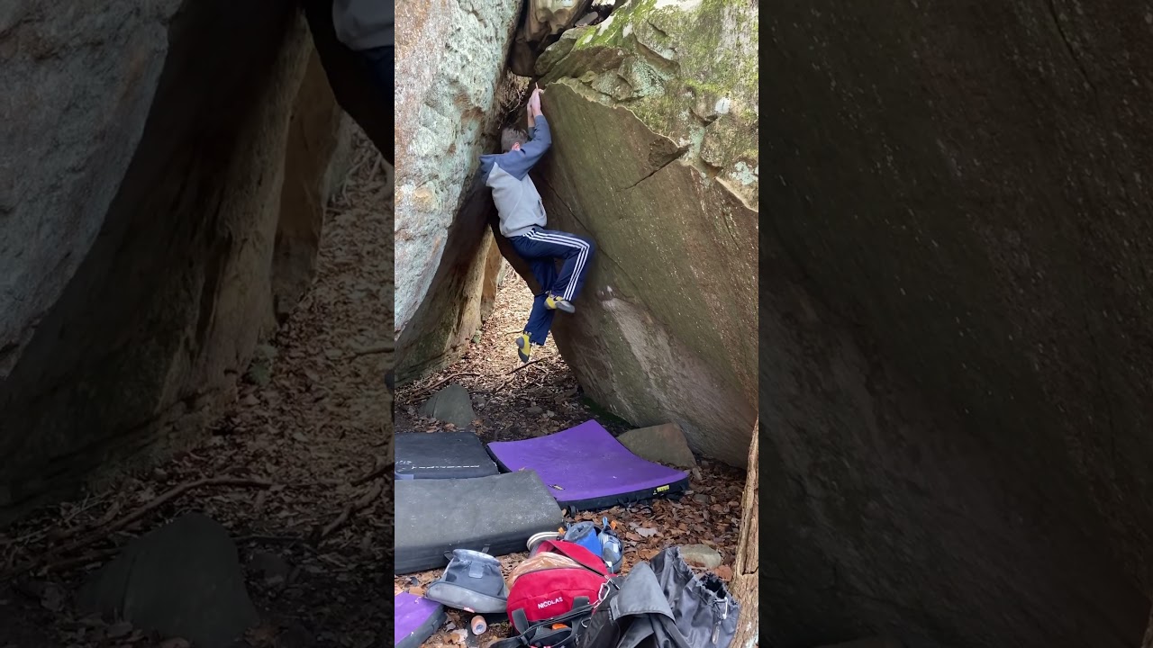 Lurod V9/10 (Gross Undercling)