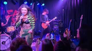 @LeahKateMusic10 things I hate about you. Leah Kate Live Melbourne Australia December 2022.
