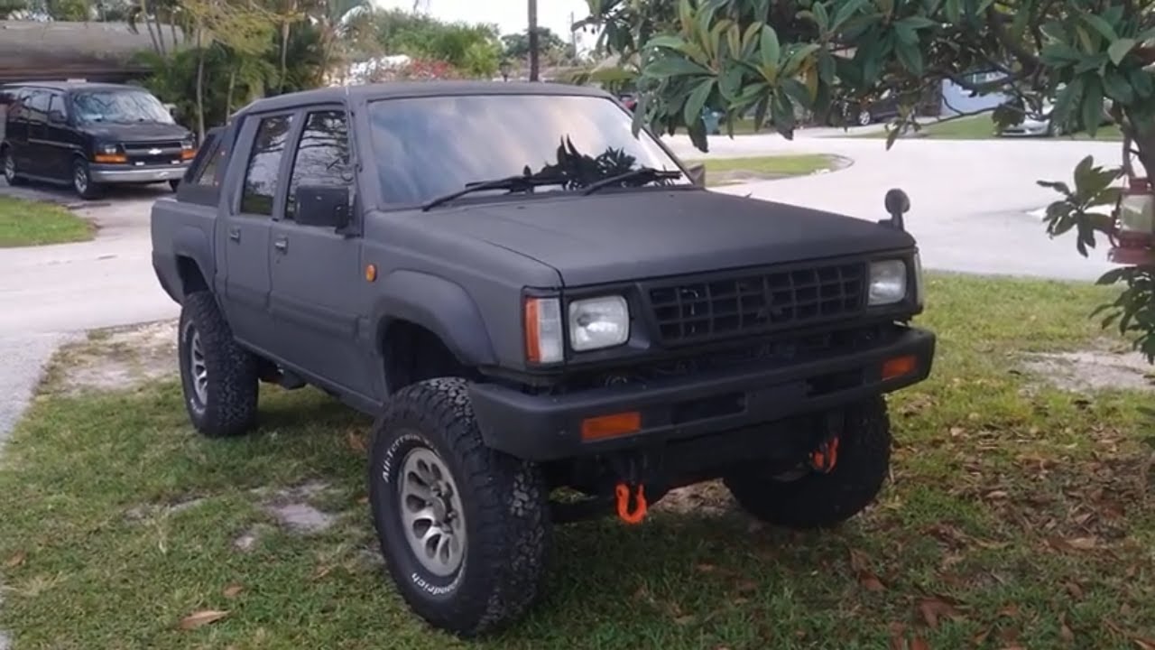 1992 Mitsubishi strada k34 walk around and cold start - YouTube