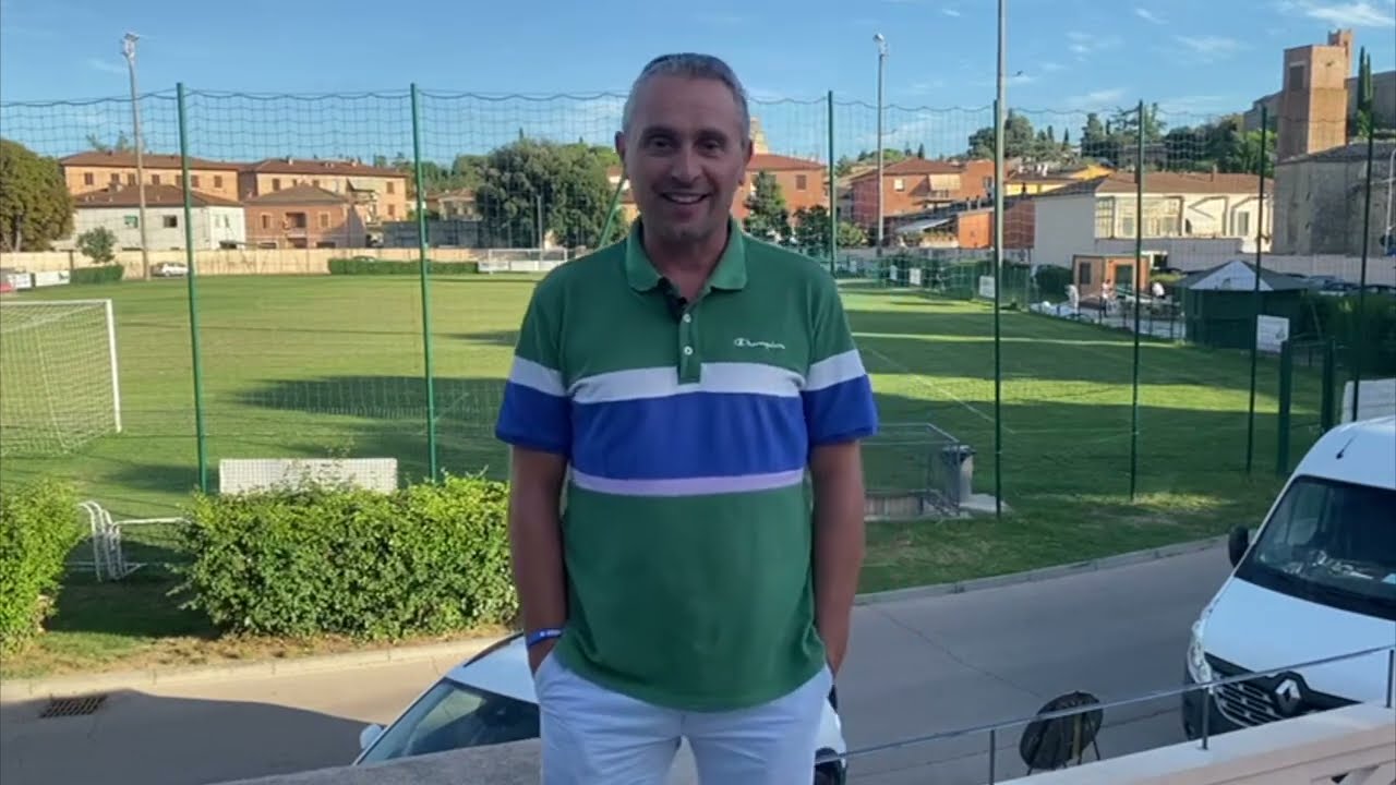 Flavio Forzoni  -  la voce storica del Palio dei Ciuchi di Asciano