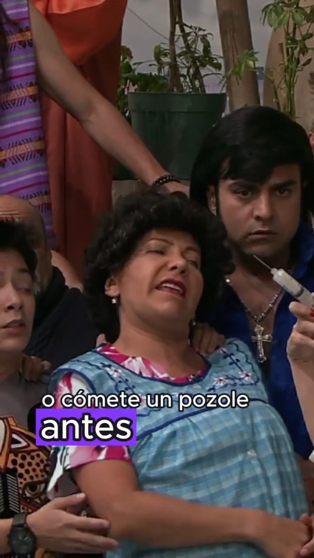 A doña Lucha se le baja el pozole del SUSTO  ? #MaríaDeTodosLosÁngeles #Comedia #humor