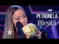 Fenomenal | Petronela Bîrsilă a cântat la varză și chiar...cartof numai la Românii au Talent!